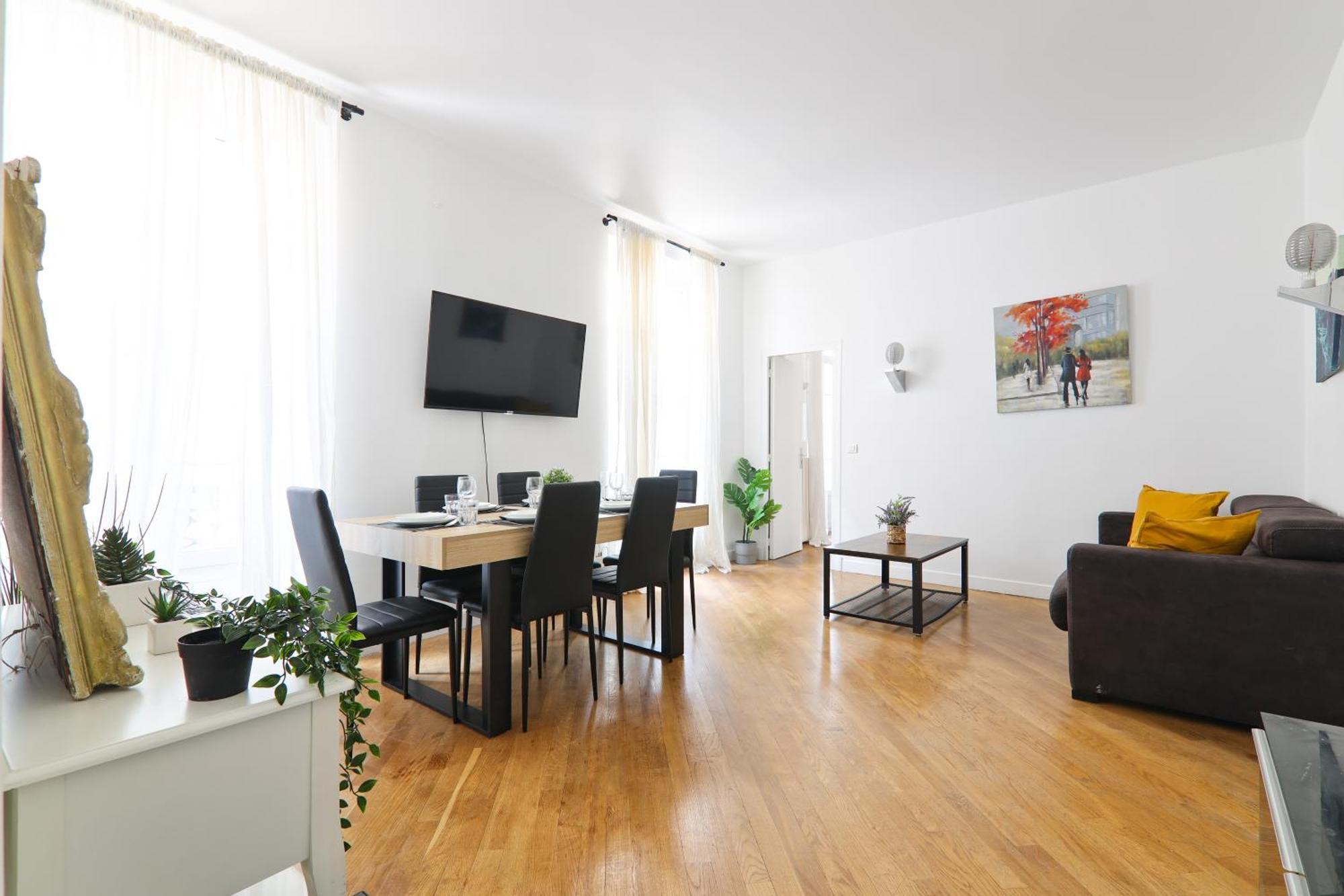 Apartment 2 Bedroom Quartier Champs Elysees 3 Free Netflix *