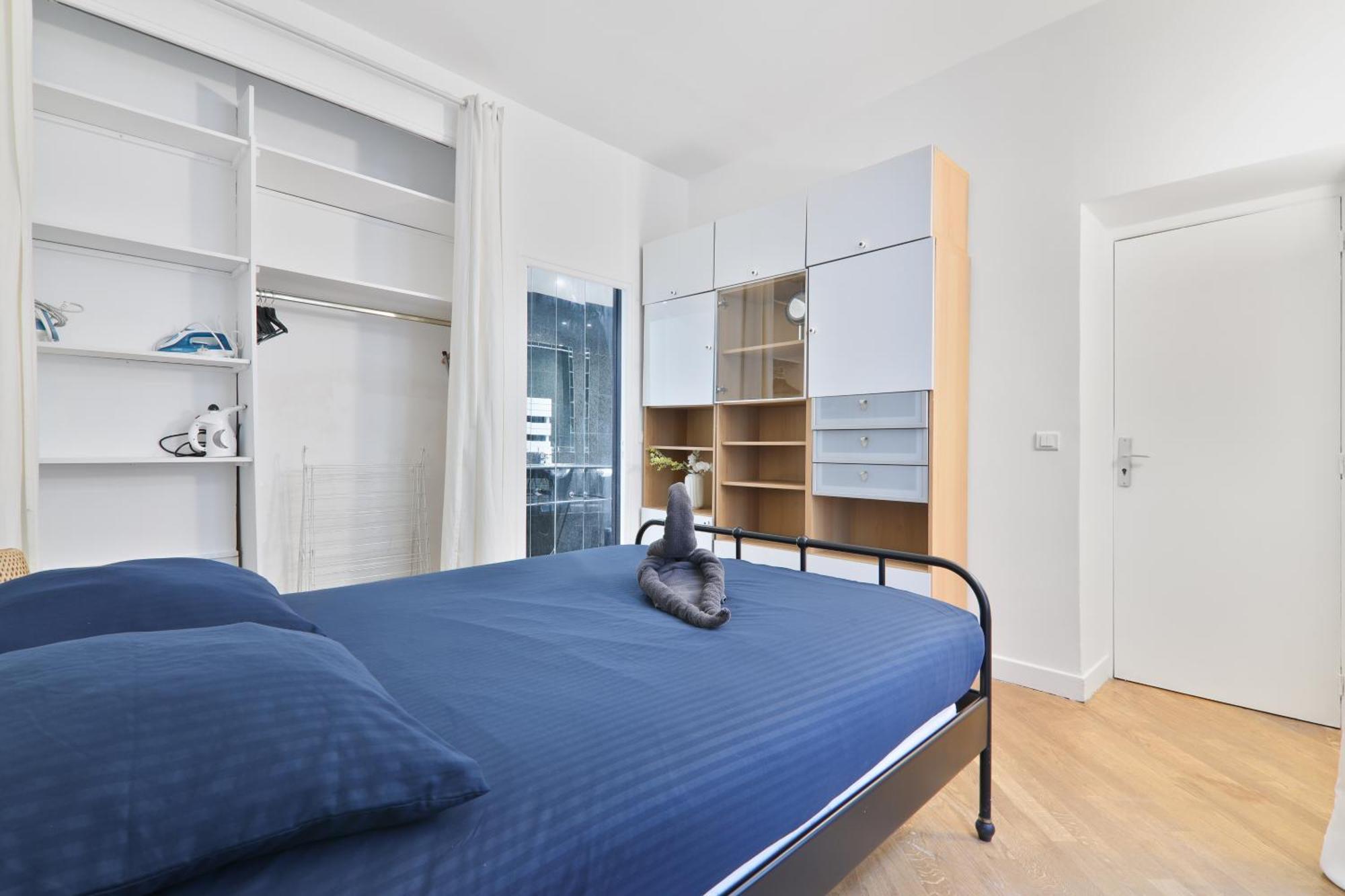 2 Bedroom Quartier Champs Elysees 3 Free Netflix *